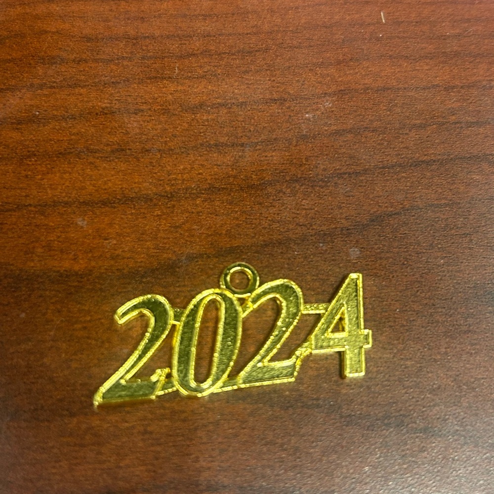 NWOT 2024 Year Charm